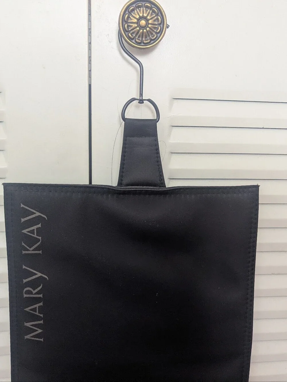 Mary Kay Black Hanging Jewelry Organizer with Light Pink Clear Pockets